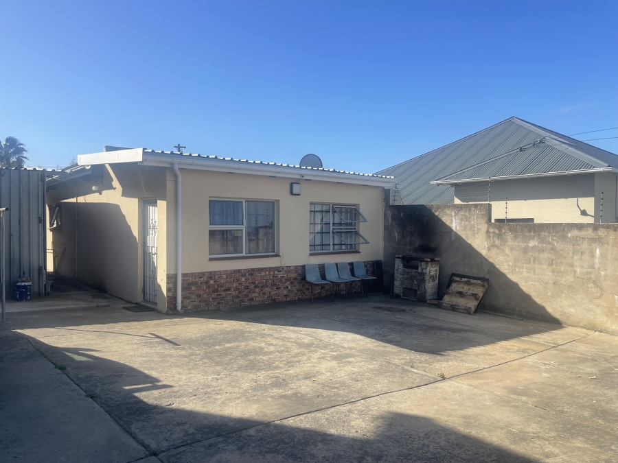 4 Bedroom Property for Sale in Cambridge West Eastern Cape